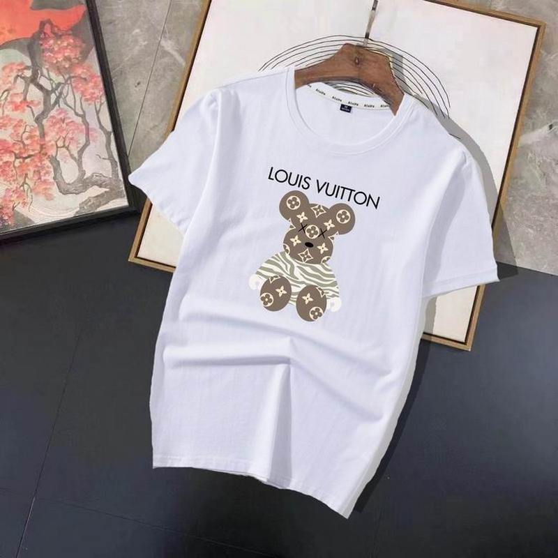 Louis Vuitton Men's T-shirts 1704